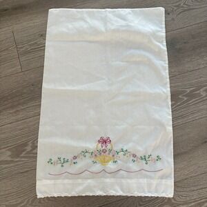 Vintage Thomaston White Hand Embroidered No Iron USA Made Standard Pillowcase